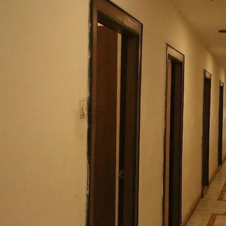 Hotel Surya Gválijar Exteriér fotografie